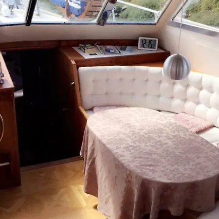 Yacht *