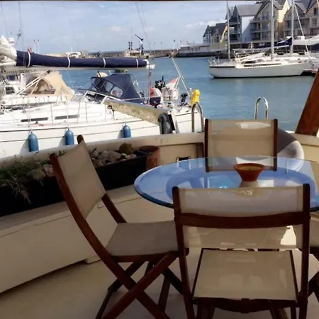 Yacht *